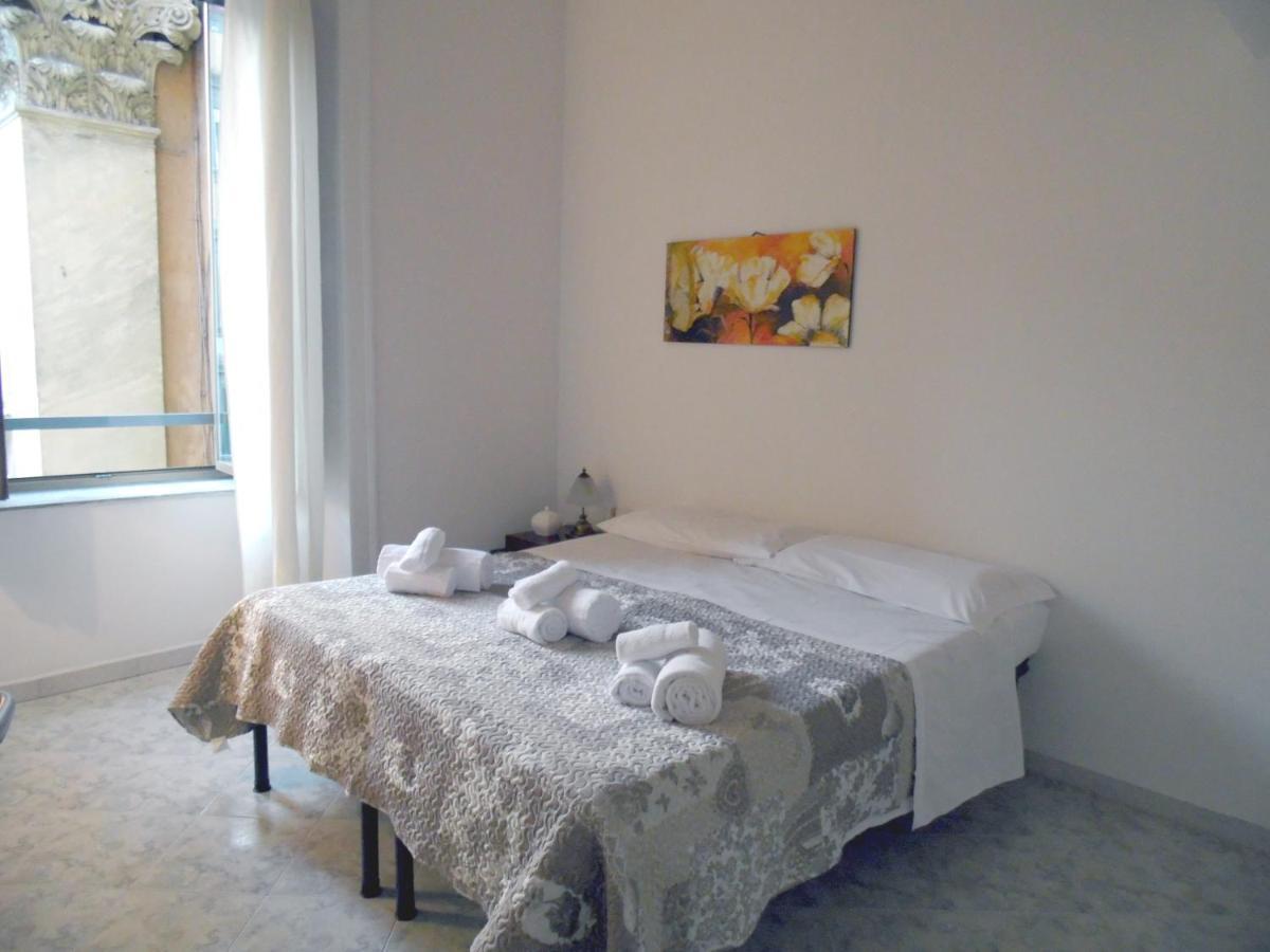 Donnaregina Appartement Napels